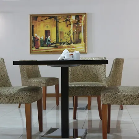 Helenapolis Hotel 3*